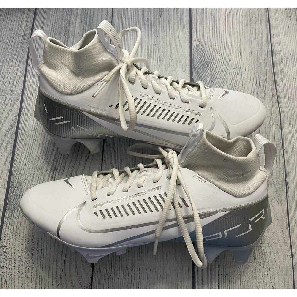 White Nike Vapor Edge Pro Boy Football Cleats Shoes, Size Youth 7